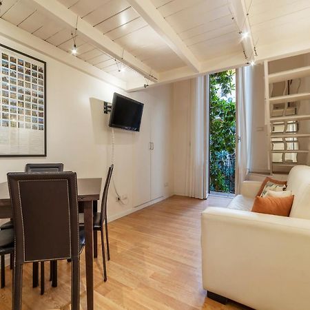 Parlamento Modern Apartment Rome Exterior photo